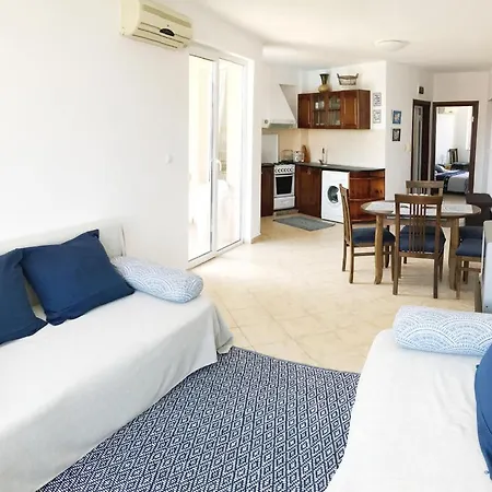Apart-hotel Rose 4*